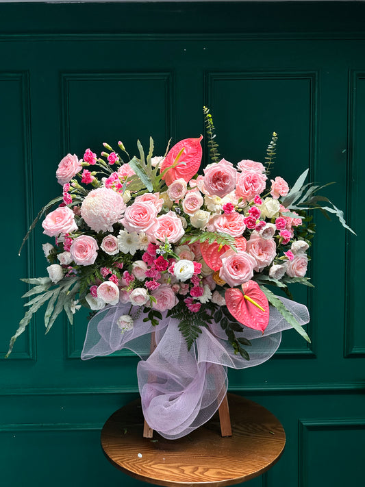 Kệ 18 ngọt ngào - Tông hồng