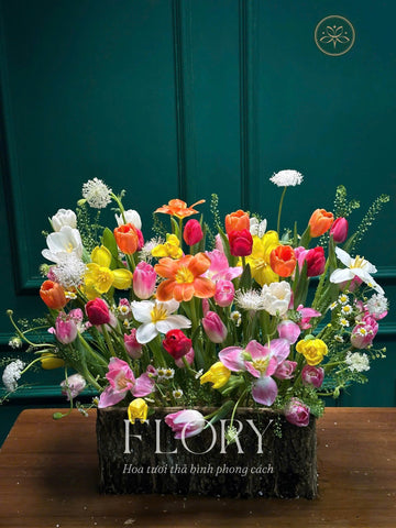 Lẵng 44 khu vườn mùa hạ - Tông đỏ tulip