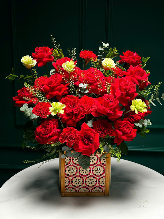 Lẵng 49 Rực rỡ - Tông đỏ